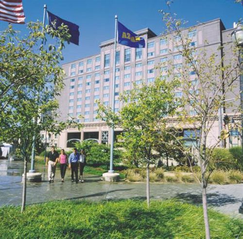 Bally'S Evansville Casino & Hotel Bagian luar foto