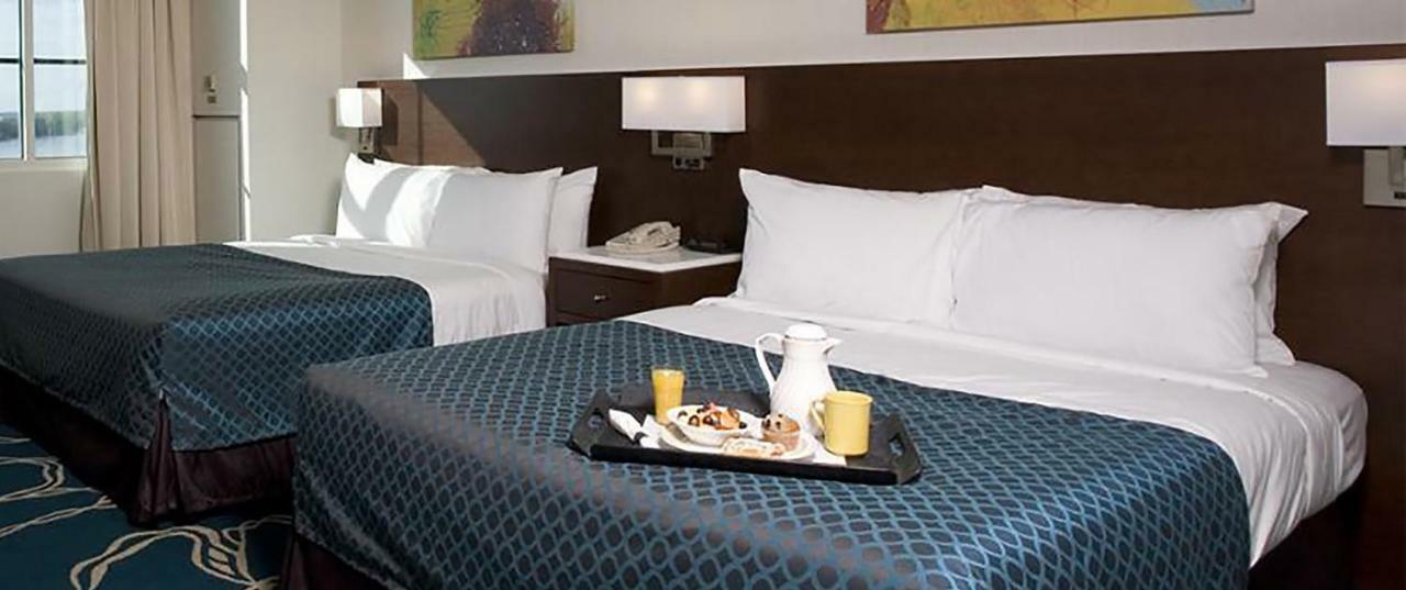 Bally'S Evansville Casino & Hotel Bagian luar foto